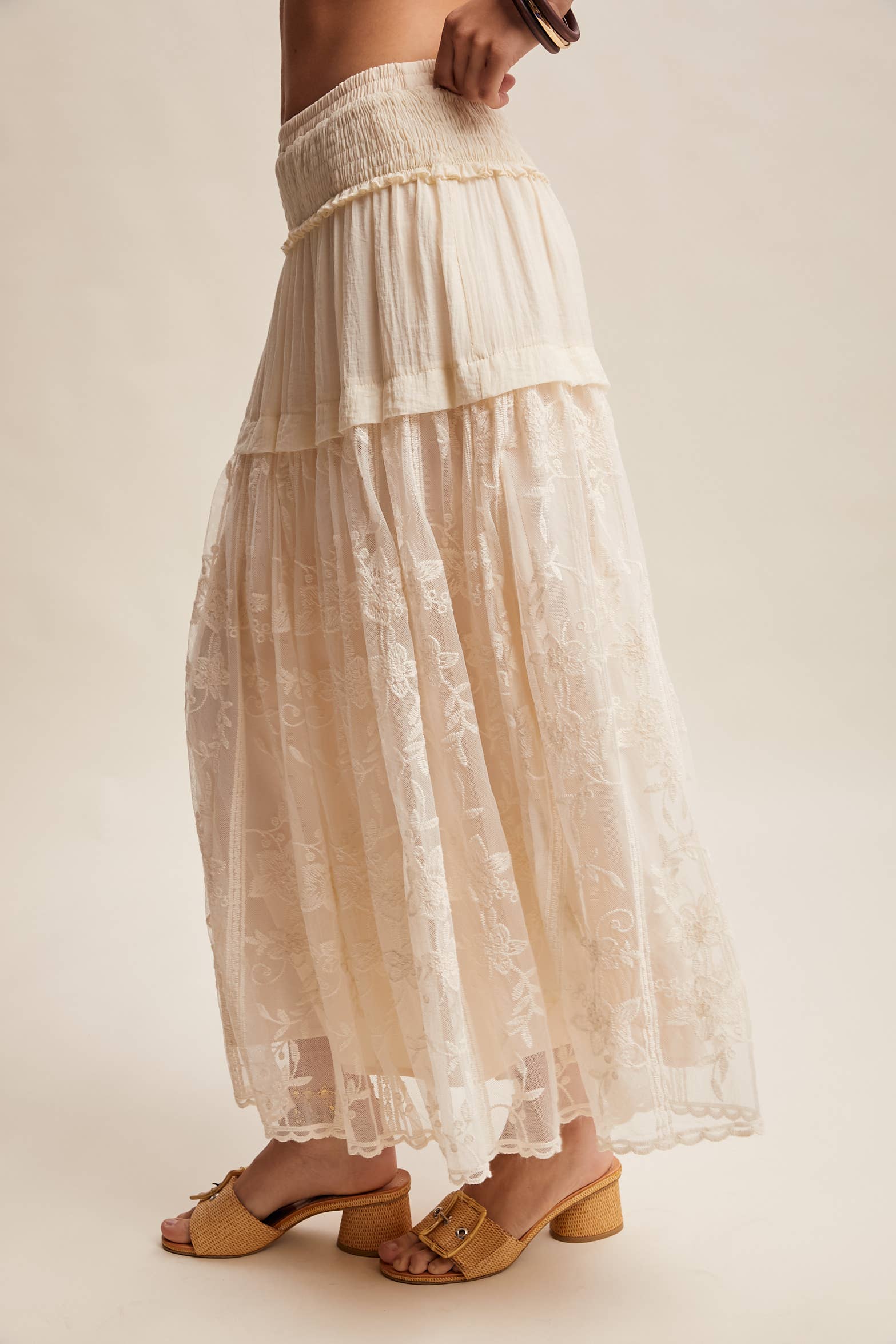 Vintage Floral Embroidered Maxi Skirt - Image 9