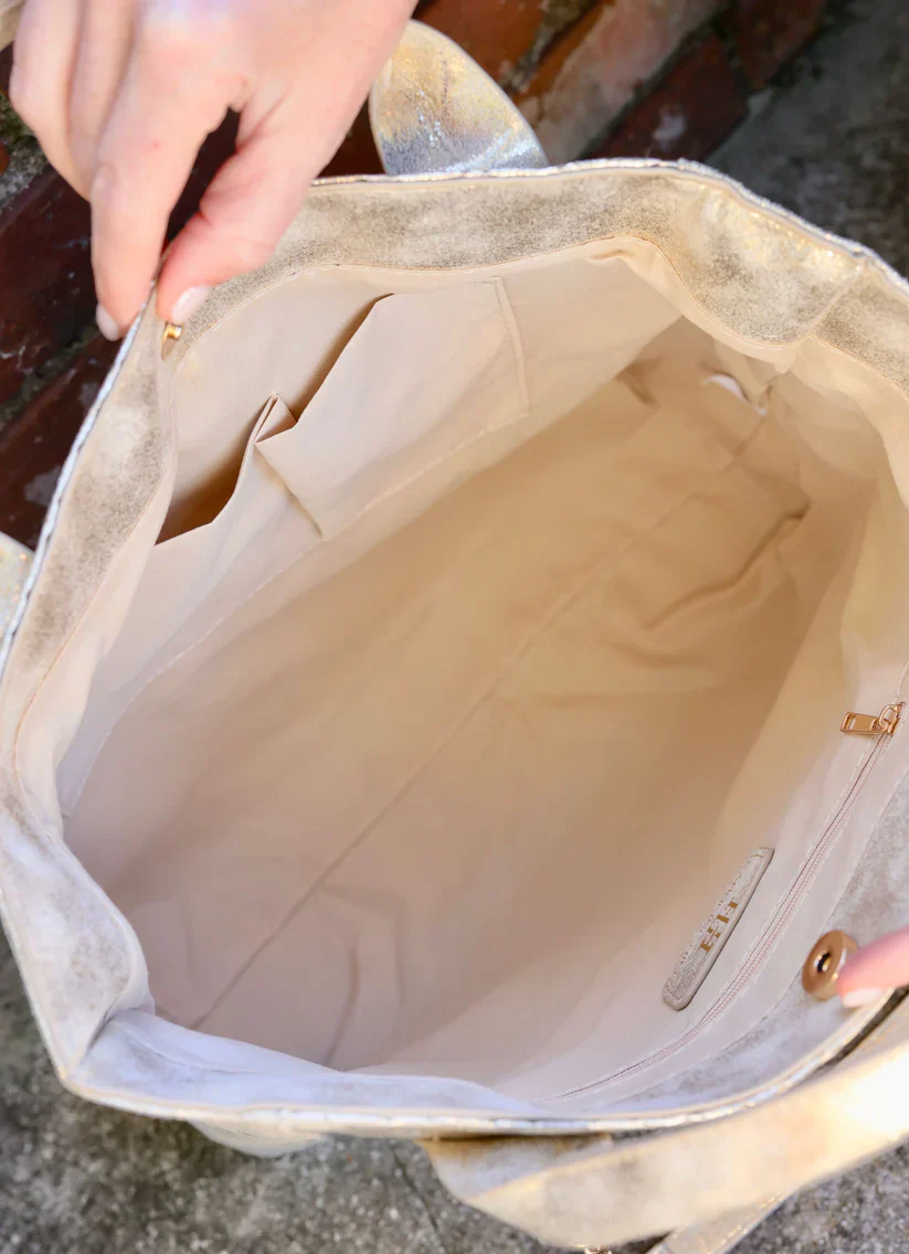 Kinzley Tote - Image 3
