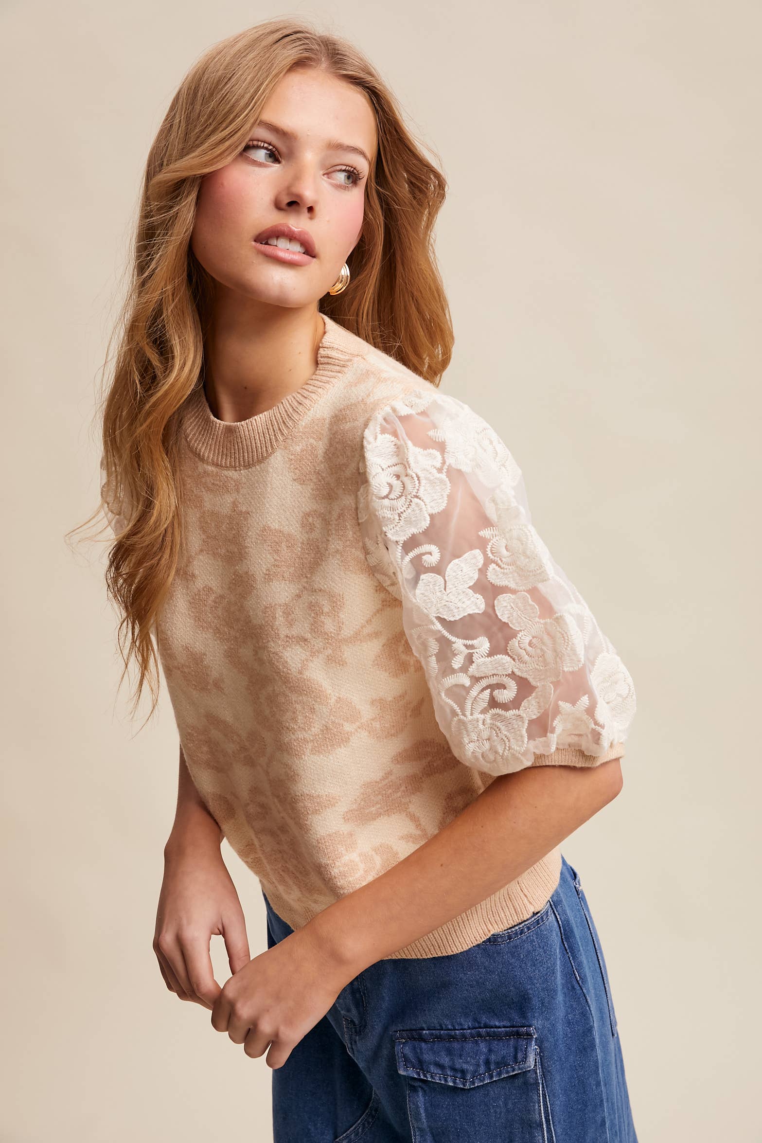 Rose Embroidered Contrast Knit Top - Image 7