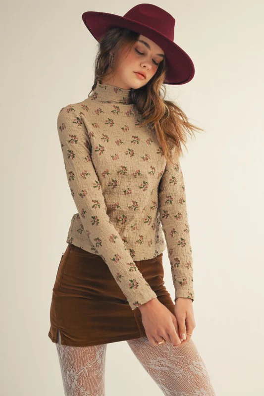 Vintage Floral Top - Image 3